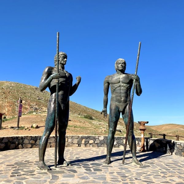 Bronze Staturen Mirador de Guise y Ayose Fuerteventura