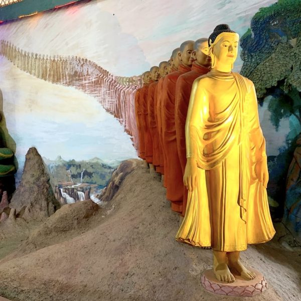Buddha Figuren Ngar Htat Gyi Pagode Yangon