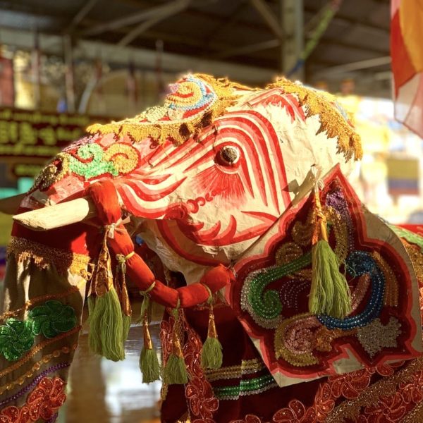 Elefant Koehtatkyee Buddha Image Yangon Myanmar