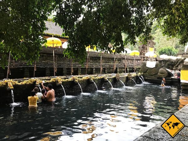 Pura Tirta Empul Temple - Balis Heilige Quellen Zur Spirituellen Reinigung