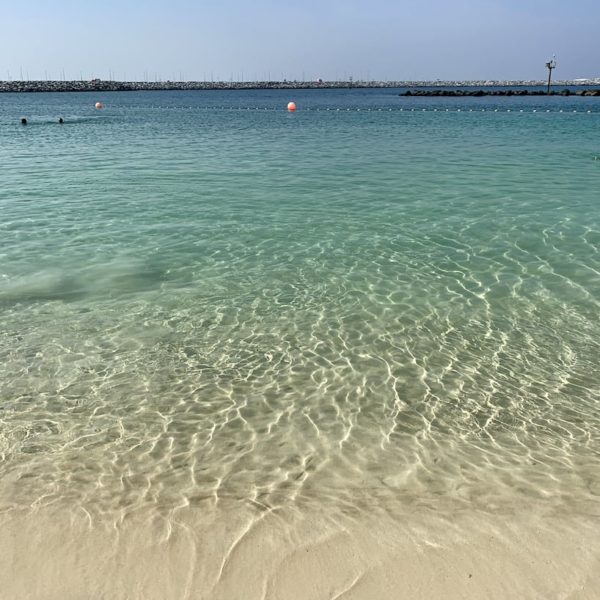 Jumeirah Beach Dubai Meer türkis-blau