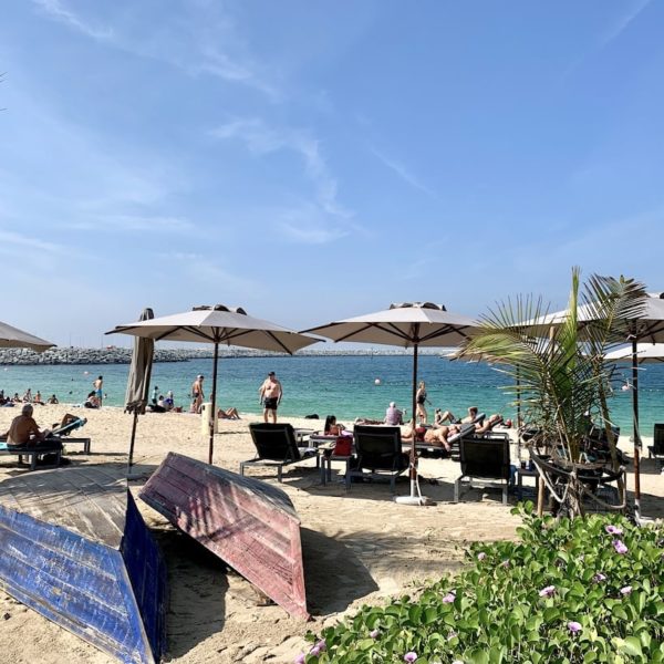 Liegestühle Jumeirah Beach Dubai