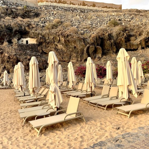 Strände auf Teneriffa Playa Abama Liegen