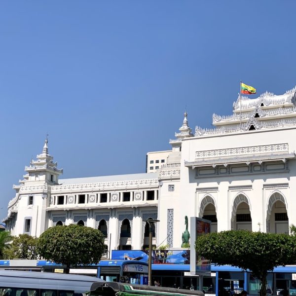 Yangon City Hall Rathaus Myanmar